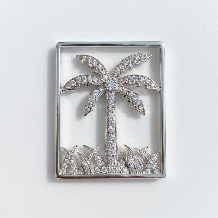 Whoop Case Palm Tree Stone Studded Frame Enhance The Presence In Style