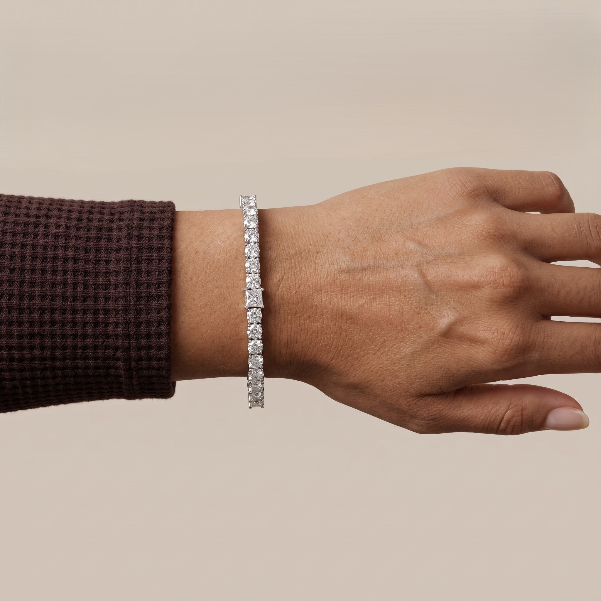 White Metal Round & Princess Cut Moissanite Tennis Bracelet