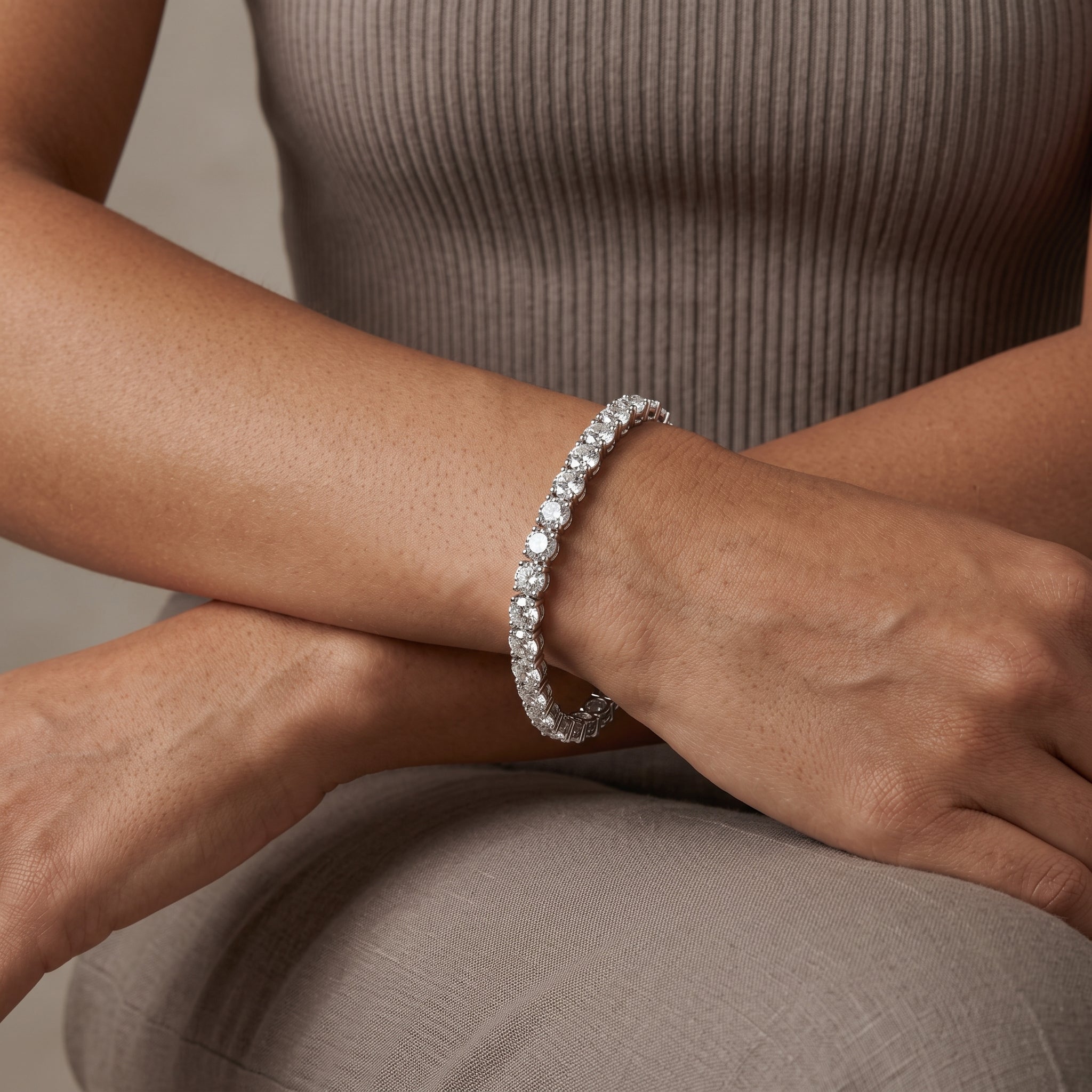 White Round Cut Moissanite Tennis Bracelet