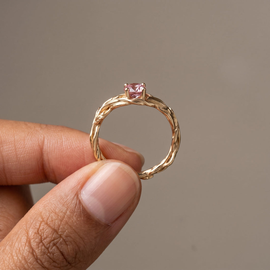 Yellow Gold Round Cut Leaf Vine Ring