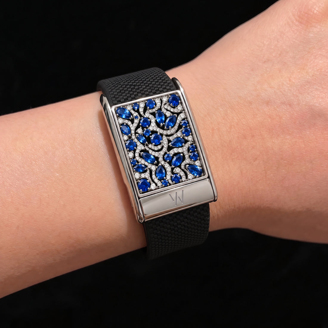 Blue Sapphire Cluster Diamond WHOOP 5.0 case set with moissanite – angle view – Zius Jewels